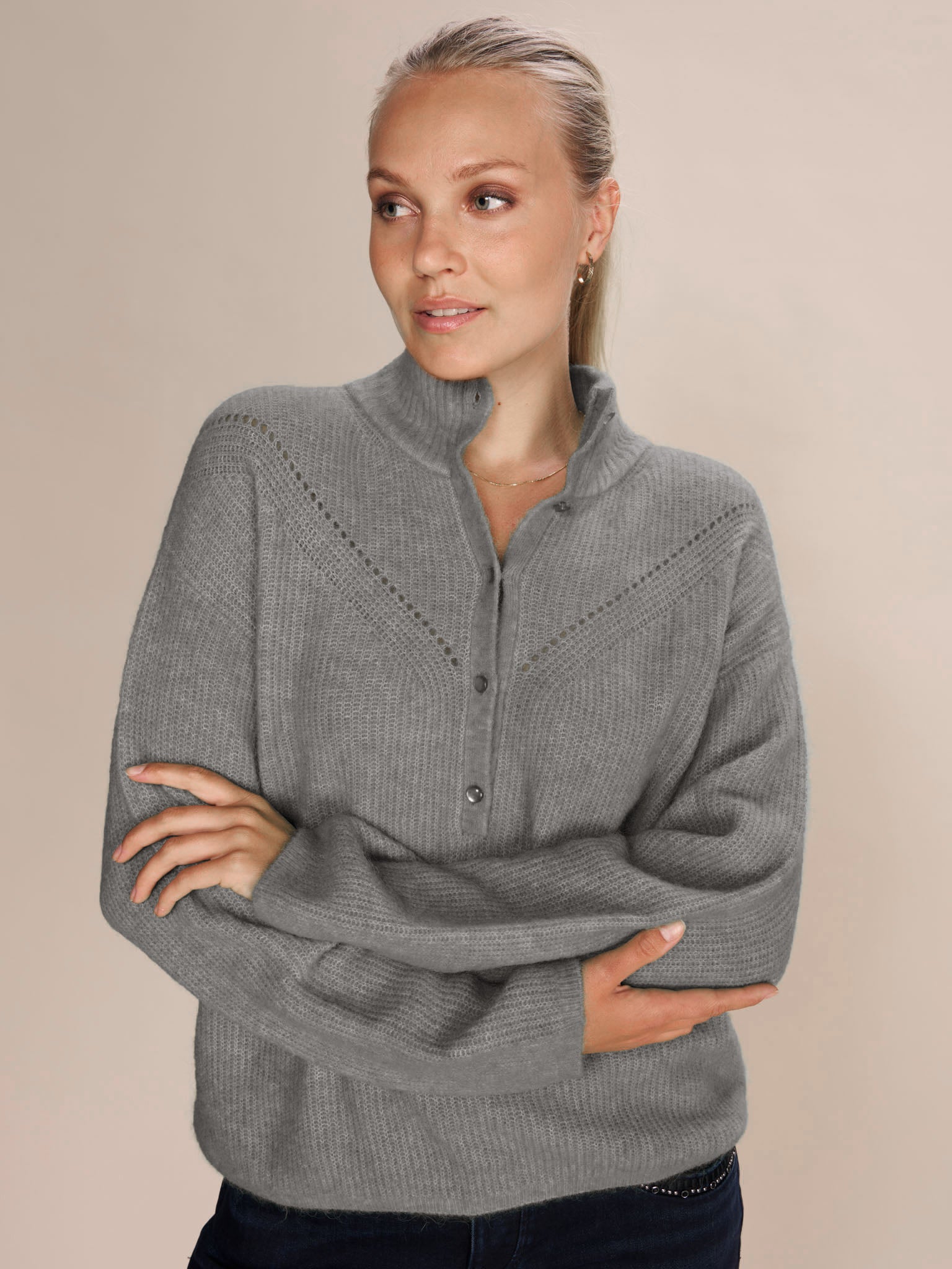 Modelshot / Grey Melange / Detail